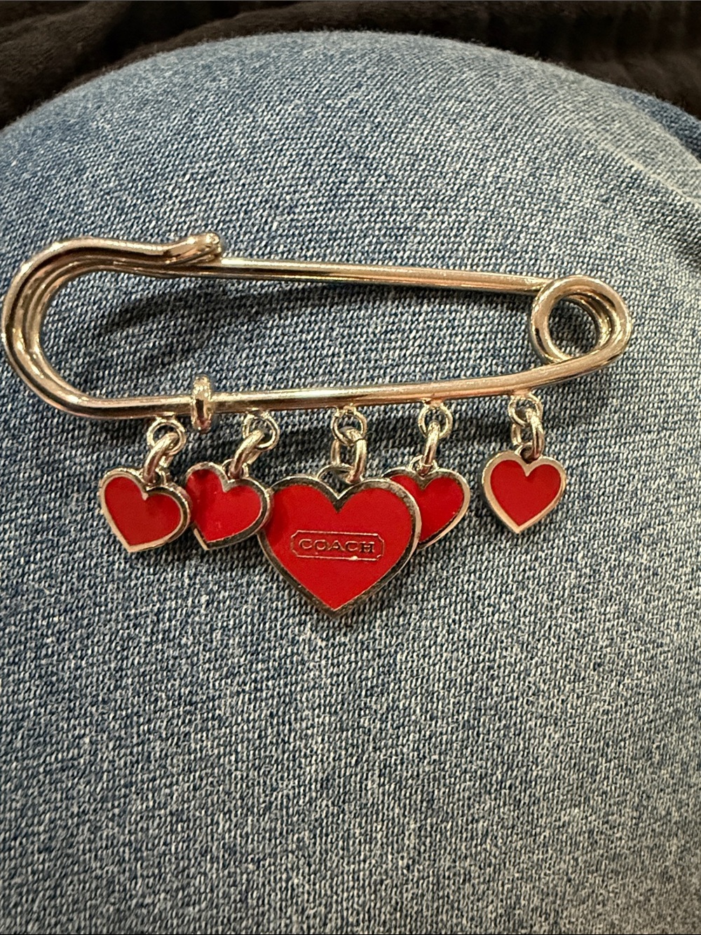 Vintage Coach Red Heart Enamel Safety Pin Brooch Purse Bag Charm Rare